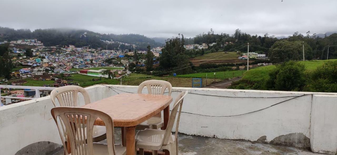 Runs Residency Hotel Ooty Exterior foto